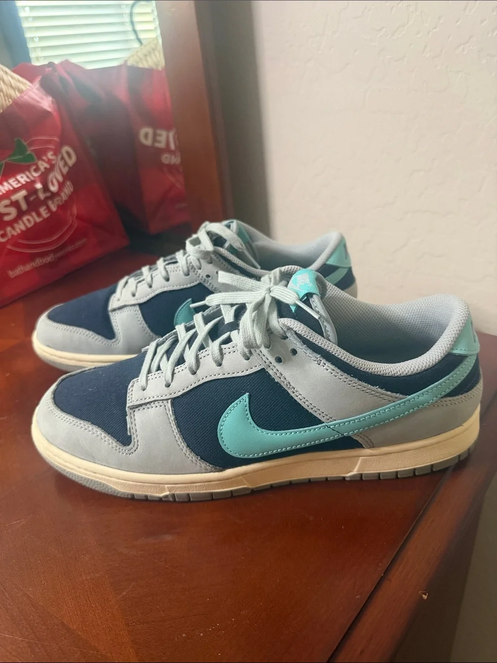 Nike men’s low